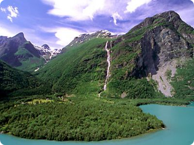 ramnefjellsfossen-waterfall