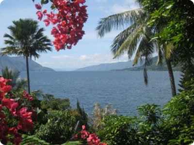 Toba Lake Picture